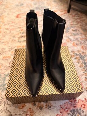 Women's Black Pointed Toe Ankle Boots
